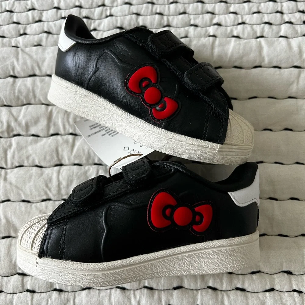 Adidas Hello Kitty shoes - Picture 3 of 7